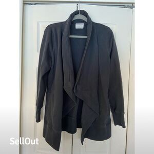 Abercrombie & Fitch Women's Black Cardigan Sweater Size L Standard Long Sleeve